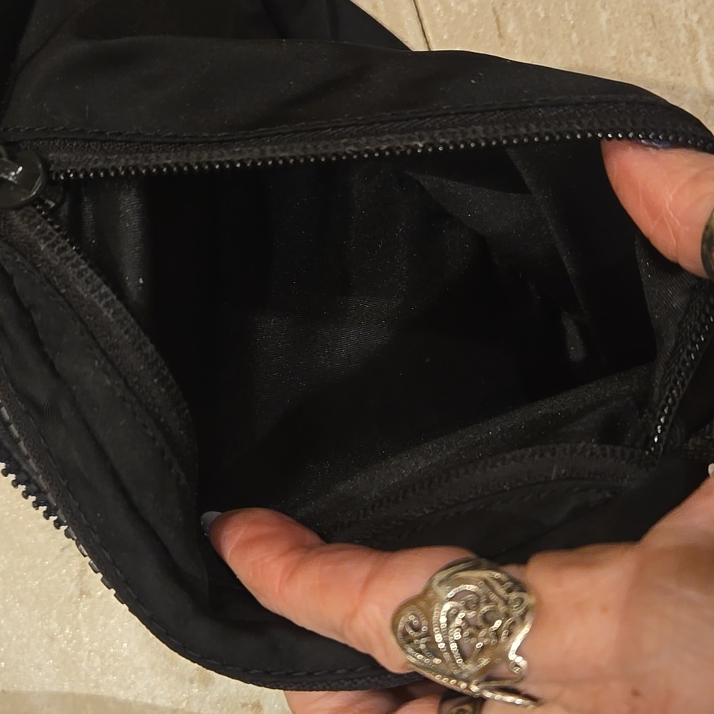 Lululemon Black Everywhere Belt Bag - Picture 8 of 11